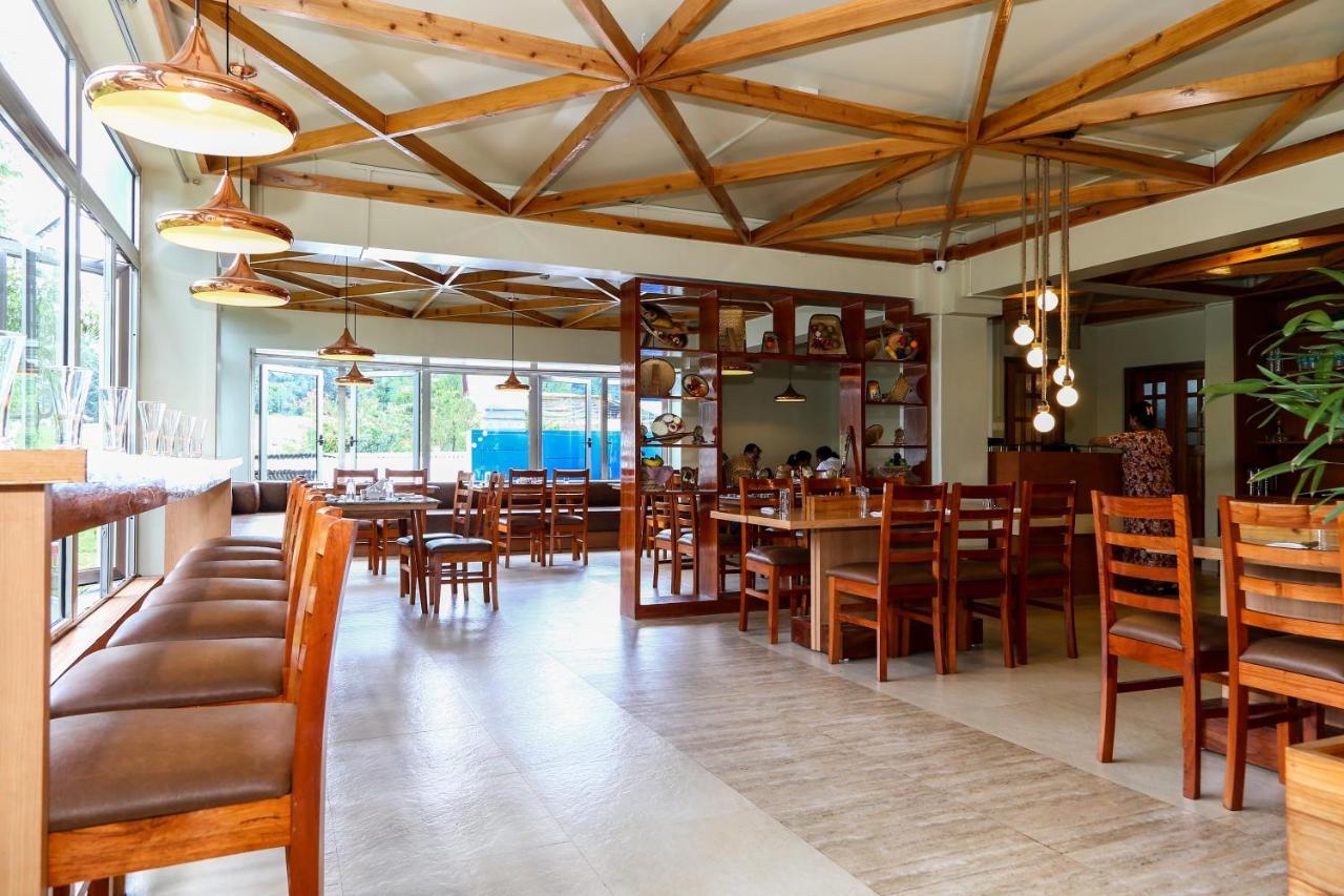 Hotel The Golf Retreat, Shillong Exterior foto